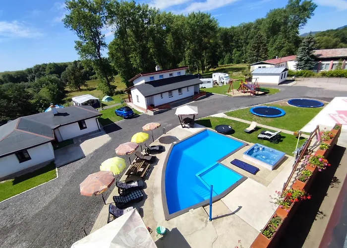 Family Bungalows & Camp